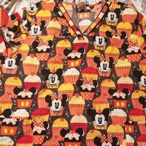 DISNEY TOONAFORMS SCRUB TOP 4XL